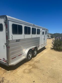 2014 Riot Logan 4 horse trailer