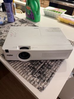 Sanyo LCD Projector