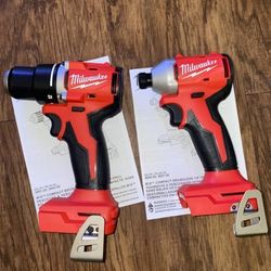 Milwaukee m18 drill set brushless new/nuevos 120$