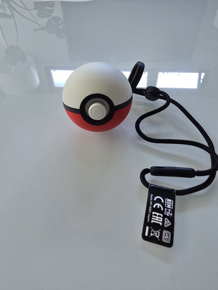 Nintendo Switch Pokeball Plus Controller Pokémon