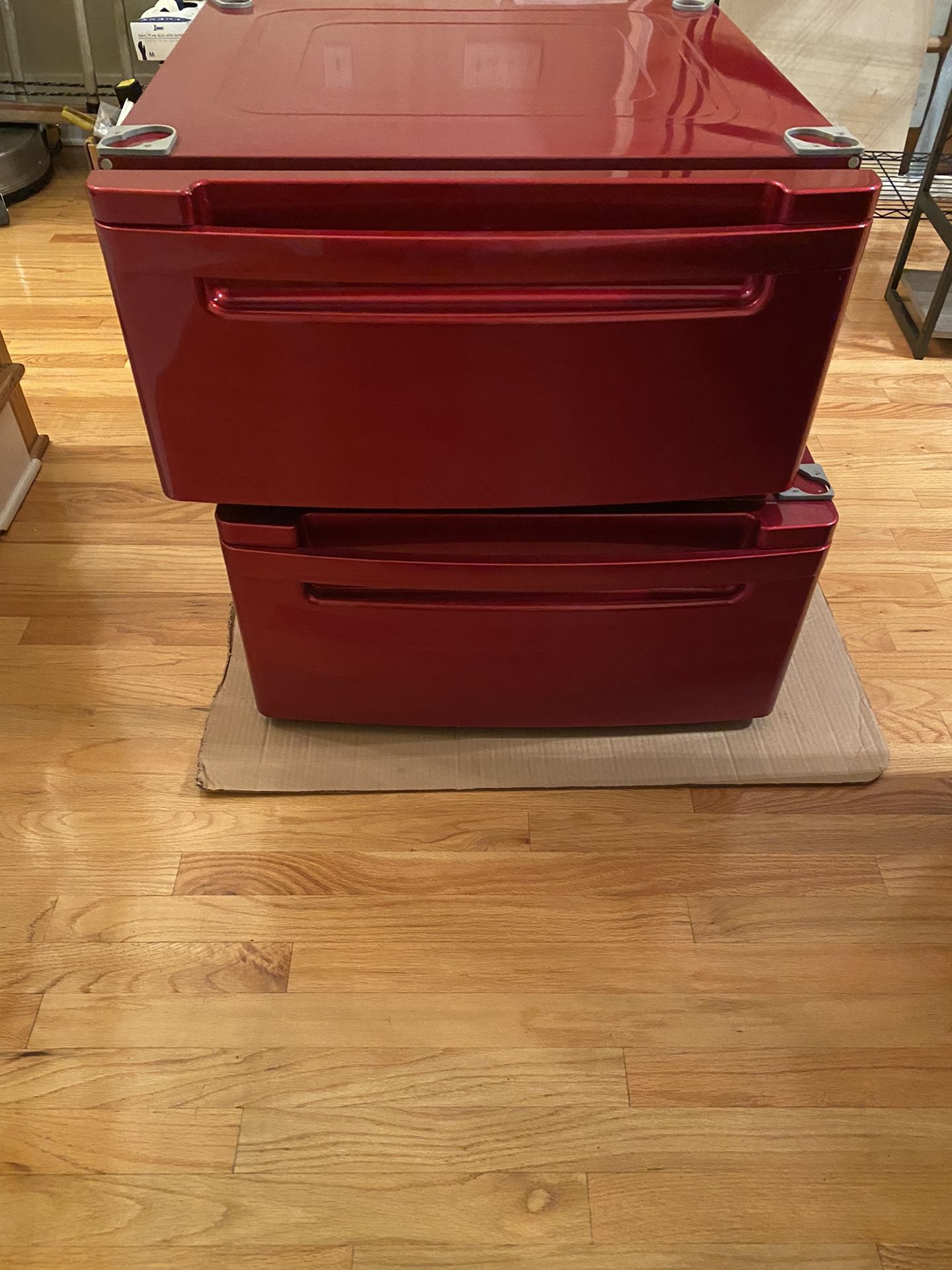 LG 27” Washer / Dryer Pedestal Stands 