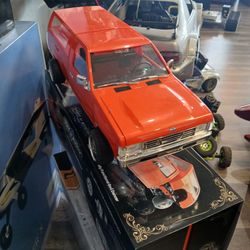 Red cat racing RC lowrider 1993 Nissan hardbody founders edition dancing bed lowrider limited edition All Chrome