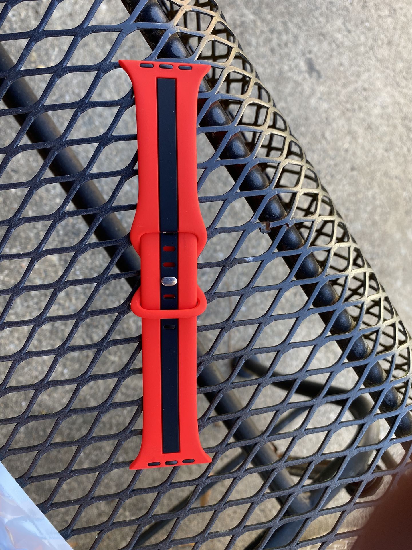 Apple Watch Red And Black Silicone Sports Band 49/45/44/42