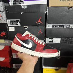 Jordan 1 Low Chicago Flip size 10.5W 9M USED