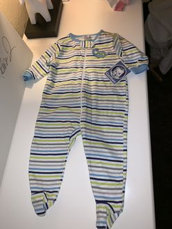 New Gerber onesie size 3-6 months