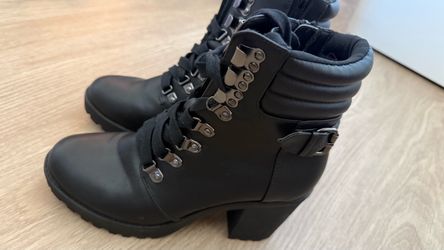 MIA boots/booties, Size 8