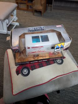 DEAD POOL TACOS TRUCK NON SMOKING HOME READ DESCRIPTION