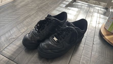 Nike Air Force ones black