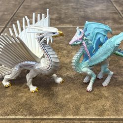 2 dragon action figures