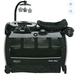 Graco Pack 'n Play Nearby Napper Playard, Davis, Unisex Black