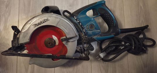 Makita 7-1/4 inch Rear Handle Hypoid Circular Saw
