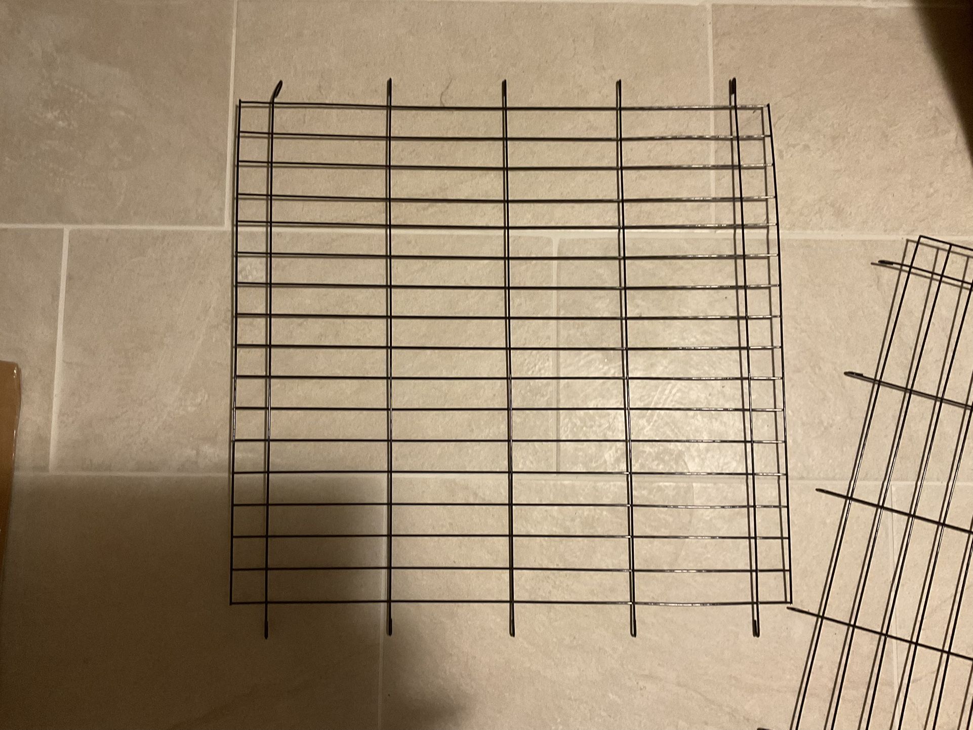 Crate Separates