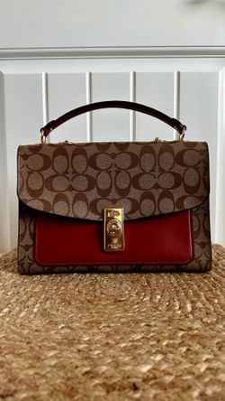 COACH Lane Shoulder Bag
