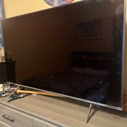 Samsung 60” Smart TV