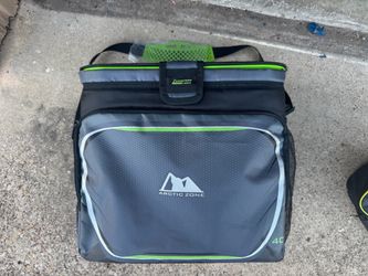 Arctic Zone Zipperless Coldlok Cooler Bag 12 Can with Hard Liner Green