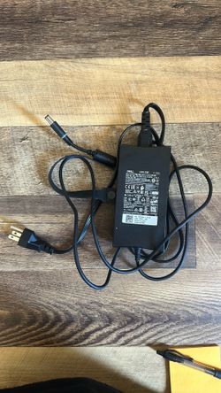 Dell LA130PM190  Genuine 130-watt AC power supply