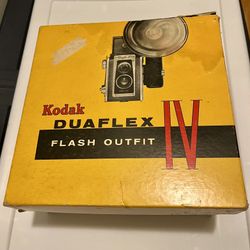 Vintage 1950s KODAK Duaflex IV Camera