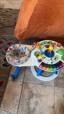 Baby activity center