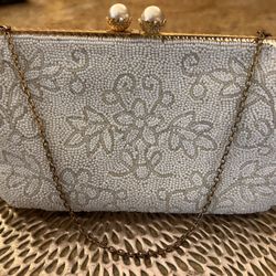 Vintage Beaded Evening Purse/Clutch Hand Made In France  Gold Tone Strap Closure 