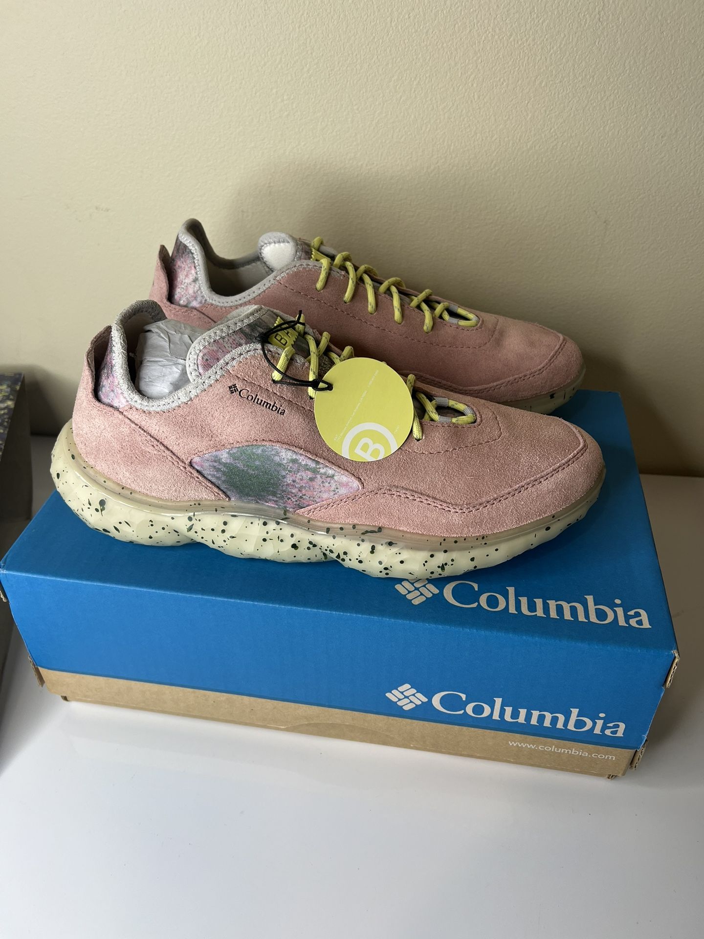 New Columbia Sportswear Arque BAIT Salmon US M 9.5