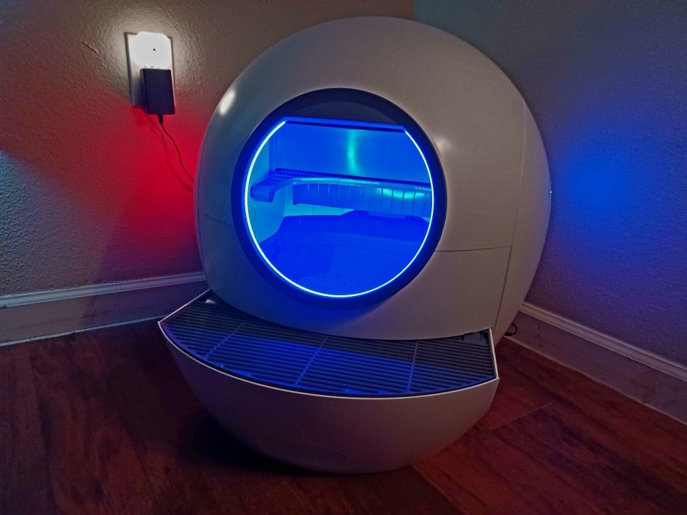 Self Cleaning Litter Box
