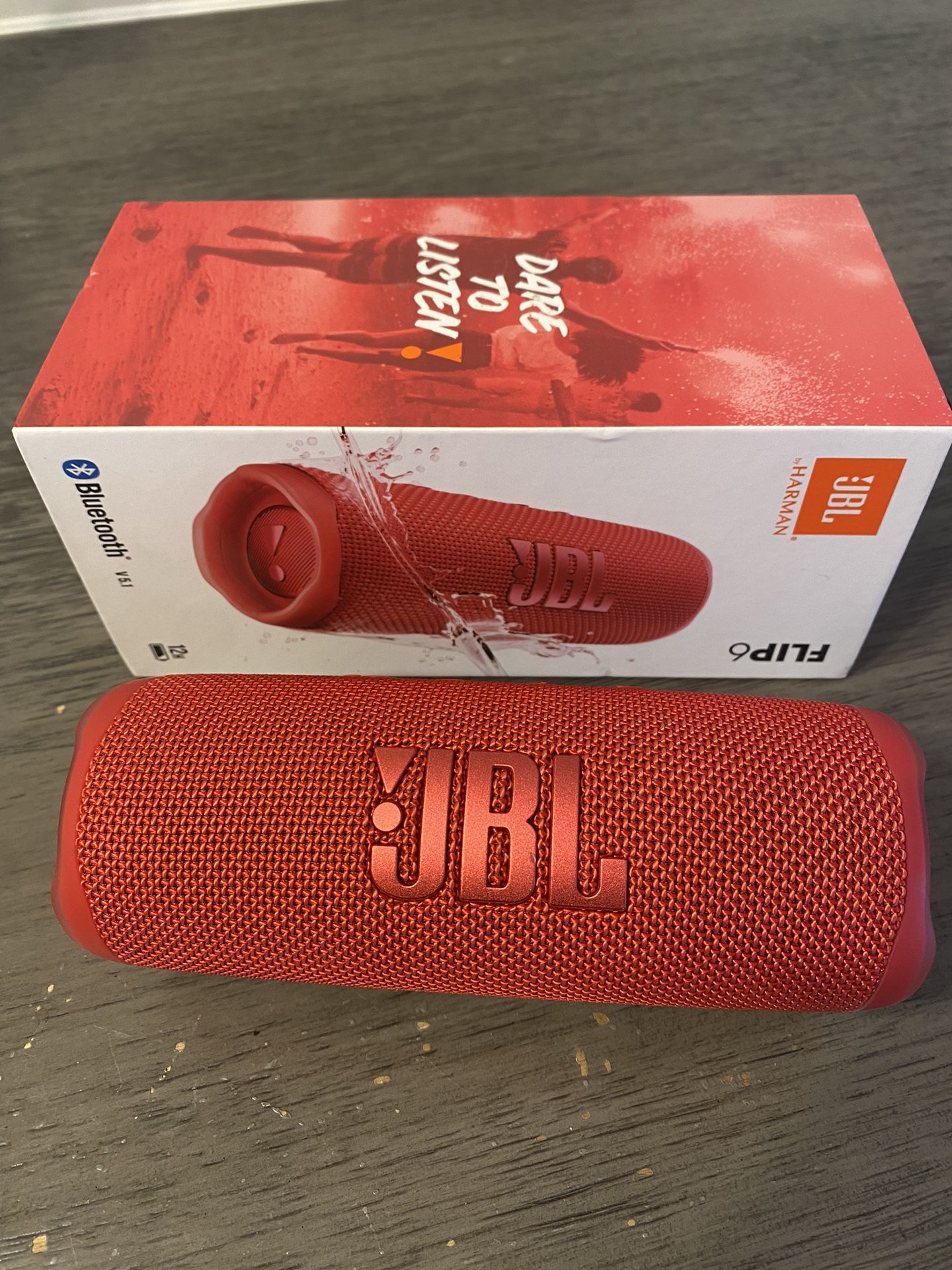 JBL FLIP6 Bluetooth Speaker