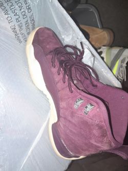 Shoes size  13