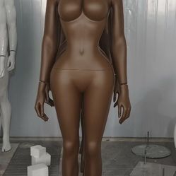 Chocolate brown  Curvy Manequin For sale 