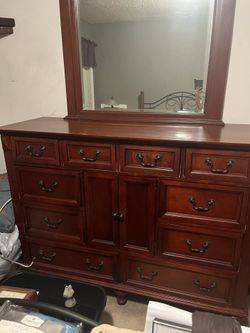 Wood Dresser Set
