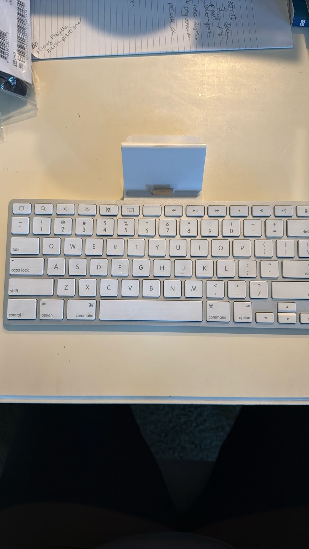 Apple A1359 Keyboard – Like New!