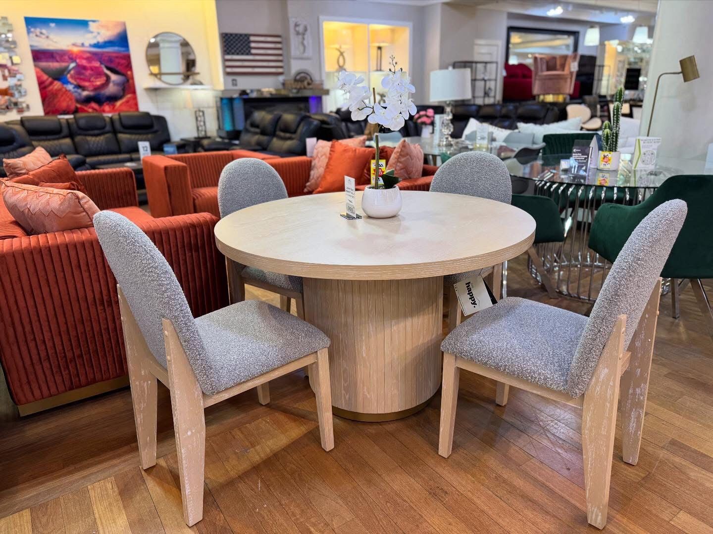 BRAND NEW DINING ROOM FURNITURE SETS IN PAYMENTS / JUEGO DE COMEDOR EN PAGOS