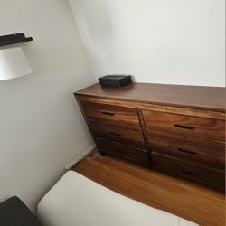 Dresser Set