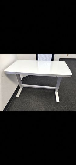Electric Height-Adjustable Standing Desk