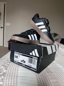6K Adidas Court Shoes