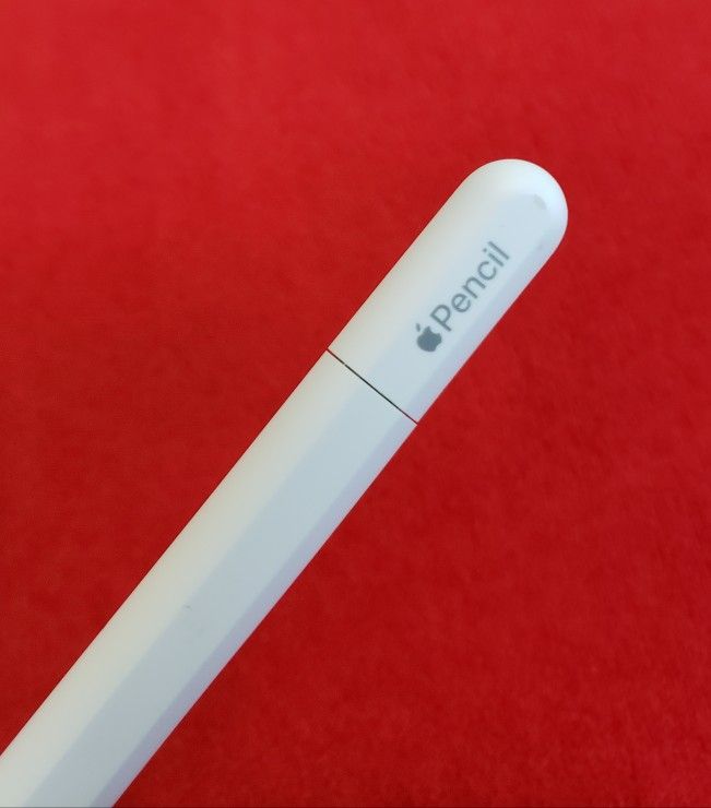 Apple Pencil USB-C - A3085 - White - Working for Sale in Lancaster