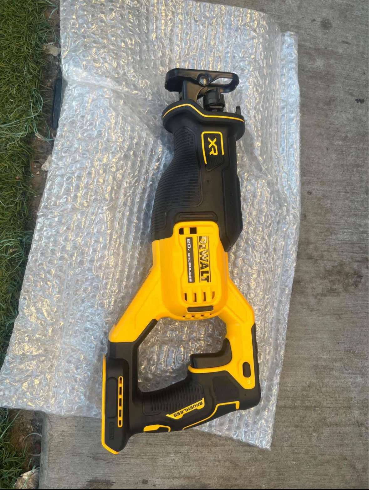 Dewalt Saw 