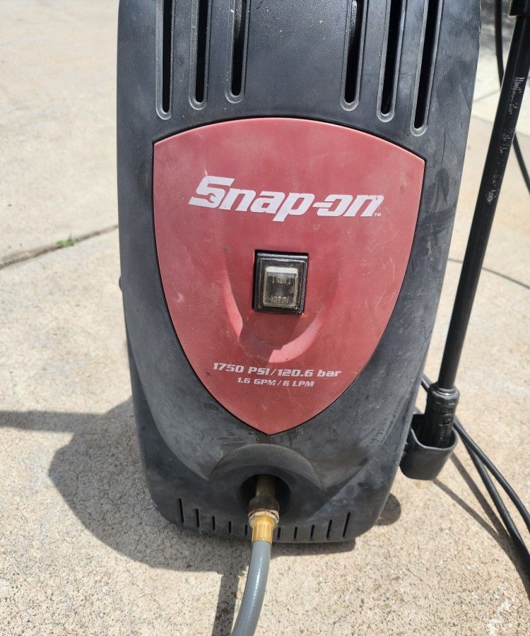 Free 1750 Psi Snap-on Water Pressure