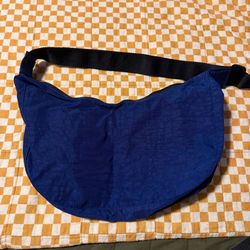 Baggu Medium Crescent, Marine Blue