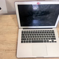 Gently Used  MacBook Air 13″ 