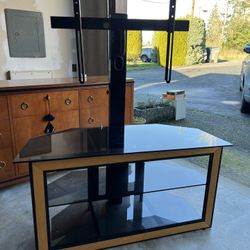 Free TV Stand 