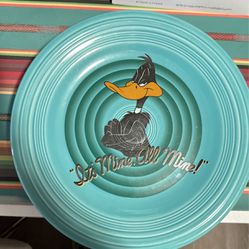 Set Of 4 Fiesta Wear Dinner Plates With Daffy Duck 25.00 Each Or 75.00 For All 4 