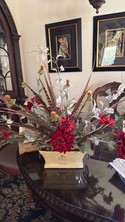 Gorgeous silk flower arrangement!