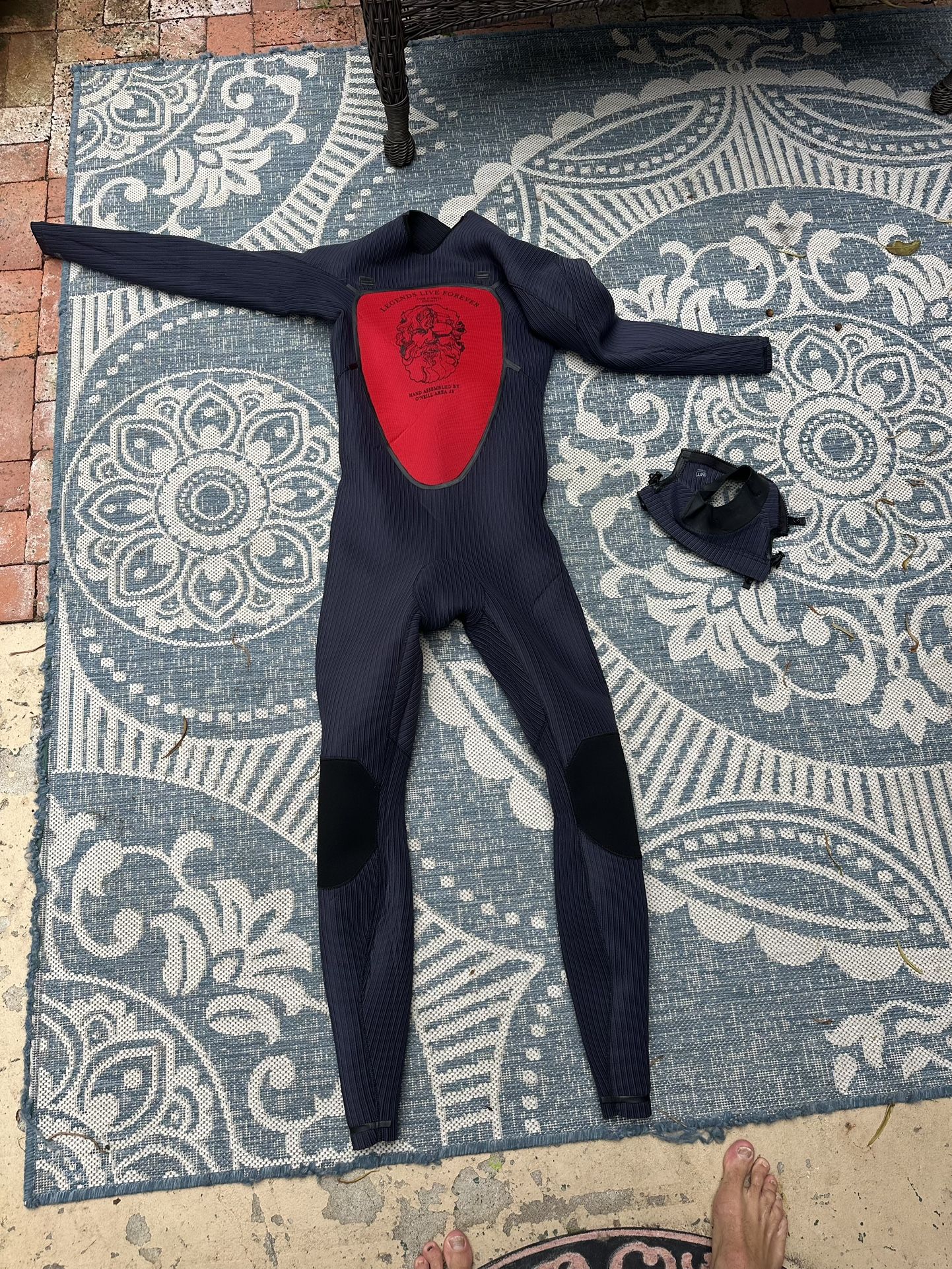 O’Neill Mutant Legend 4/3+mm MT Wetsuit w Detachable Hood