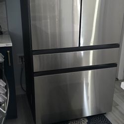 Samsung 4 Door REFRIGERATOR 