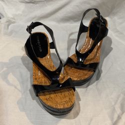 Donald J Pliner Wedge Heels, Size 6