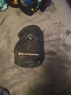 Black diamond chalk bag