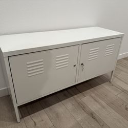 WHITE STORAGE LOCKER