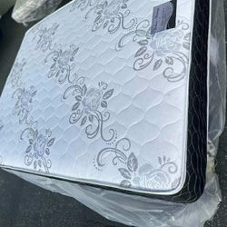 Deluxe Brand Queen Size Mattress Set