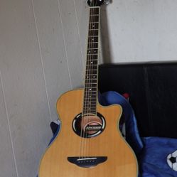 Guitarra Yamaha