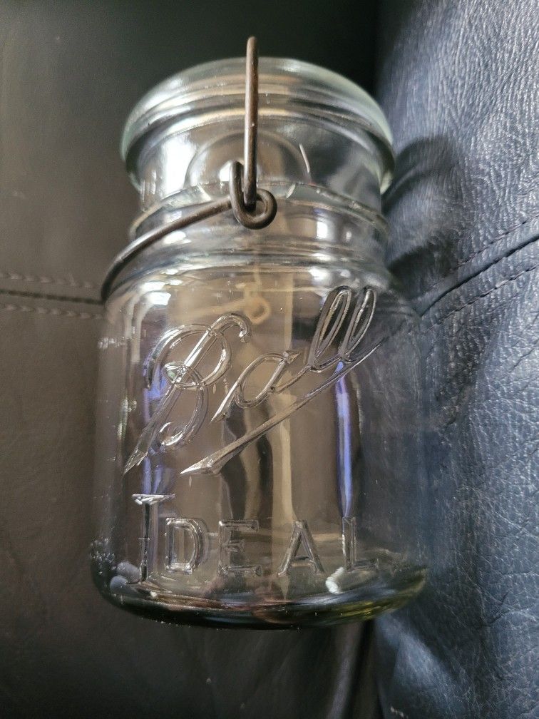 Ball Pint Jar with Glass Lid and Bail Wire